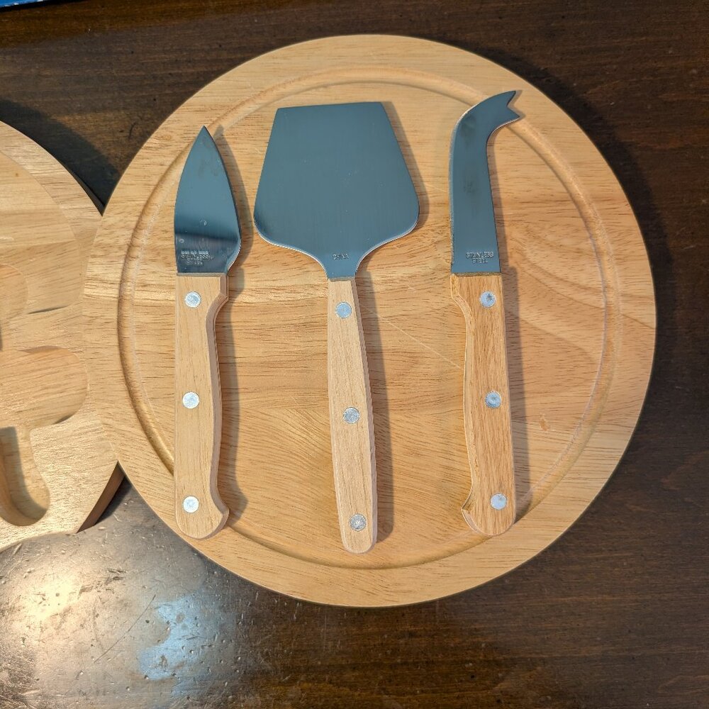 Wooden Cheese Board Set with Knives (in original packaging)
